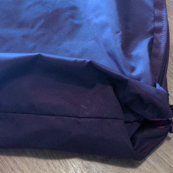 LULULEMON BAG - Picture 9 of 11